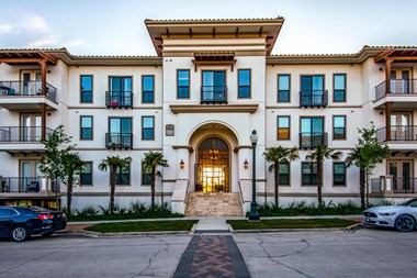 3075 Painted Lake Circle 1-3 Beds Apartment for Rent Photo Gallery 1